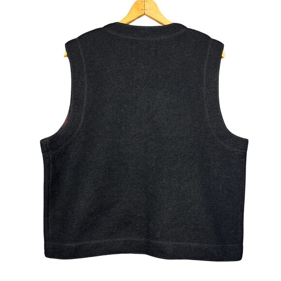Vintage Wool Sweater Vest Black Woolrich Cabincore Embroidered Bear Vest Cozy - Picture 7 of 9